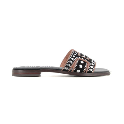 Sandalia negra tipo pala Bibi Lou Holly Flat con tachuelas metálicas en piel – Mujer