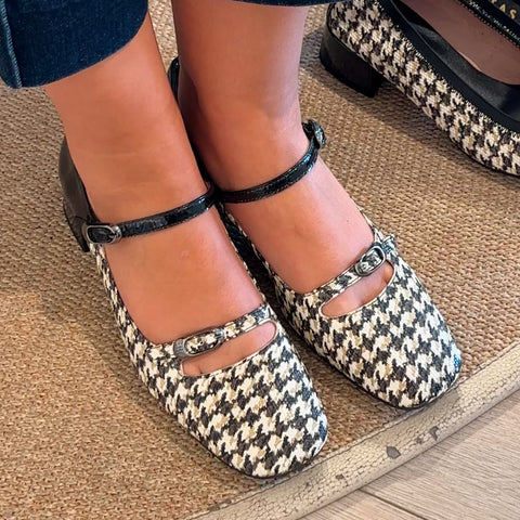 Merceditas Black/white