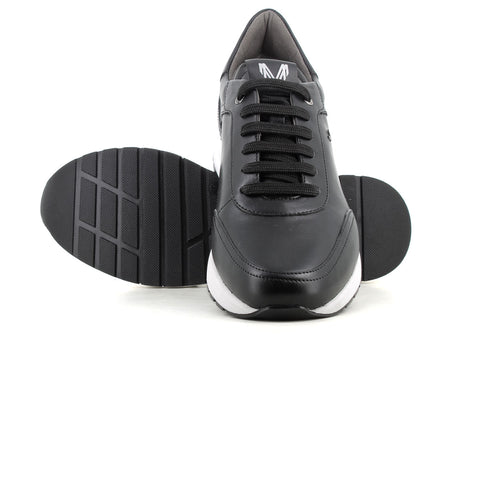 Deportivo Black