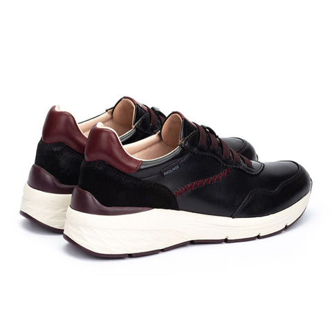 Deportivo Black