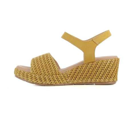 Sandalia Mostaza