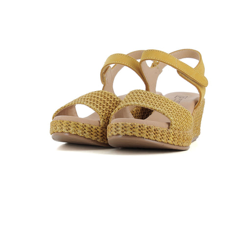 Sandalia Mostaza